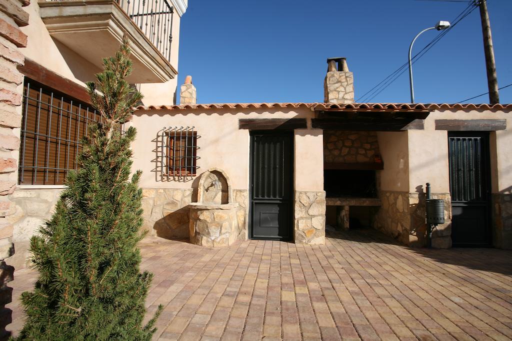 Alojamientos Rurales La Fuente Villalba de la Sierra Exterior foto