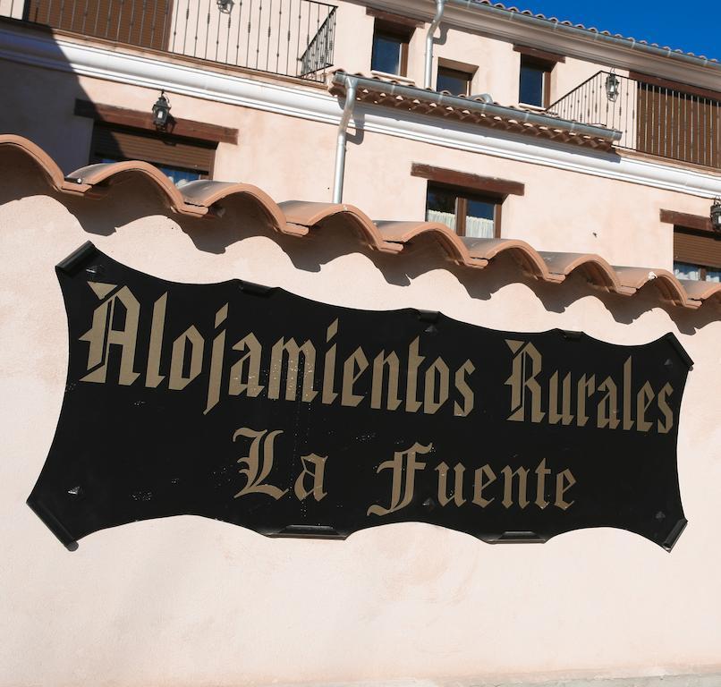 Alojamientos Rurales La Fuente Villalba de la Sierra Exterior foto