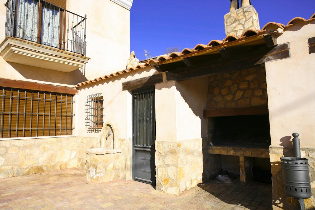 Alojamientos Rurales La Fuente Villalba de la Sierra Exterior foto